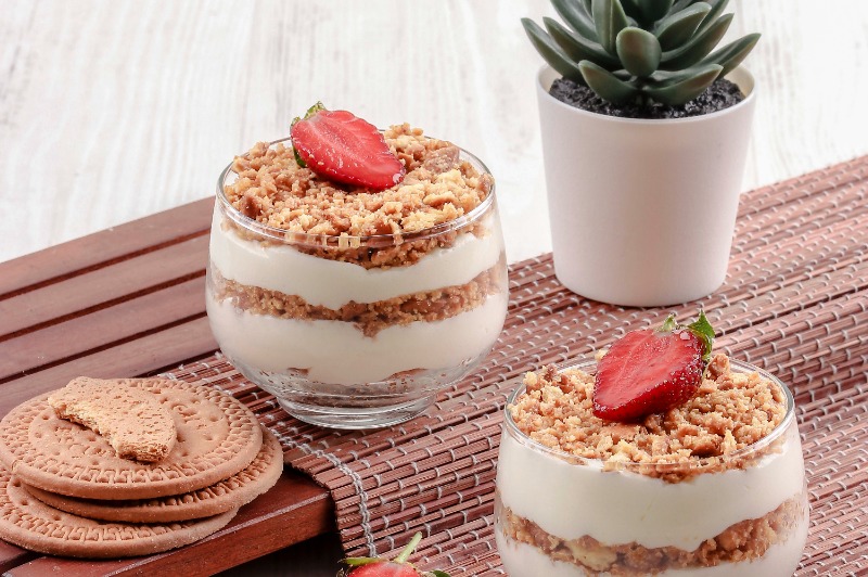 Serradura, Dessert 'Serbuk Gergaji' Asal Portugis