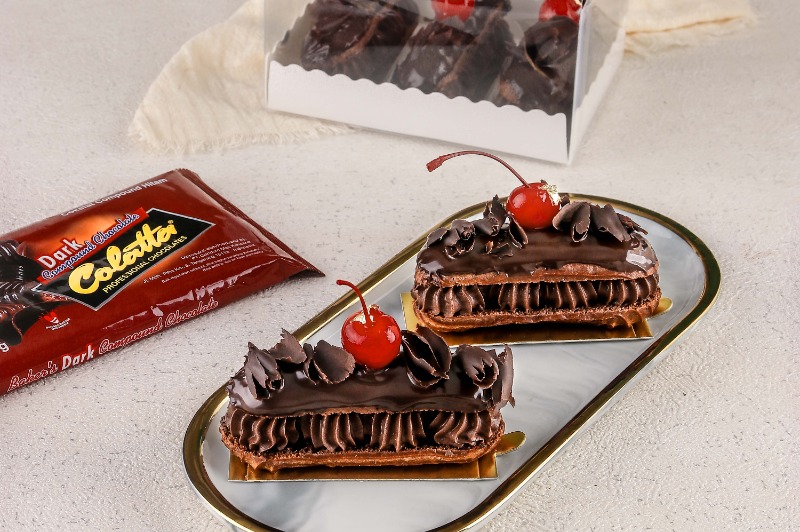 Kreasi Eclair Dengan Colatta Chocolate